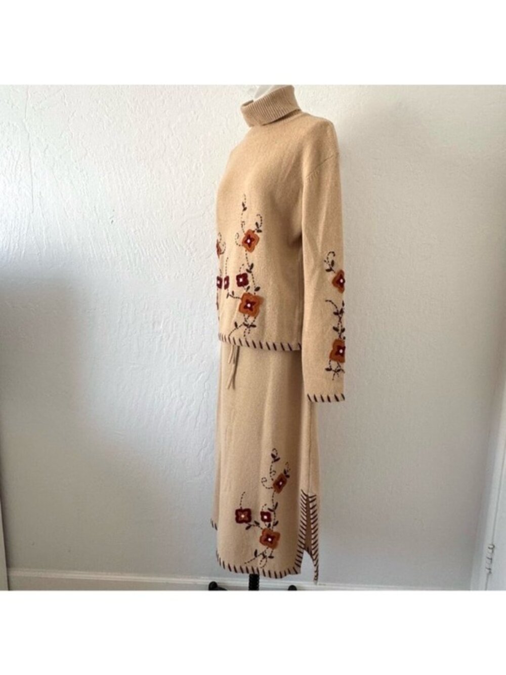 Rene Derhy Collection Angora Wool embroidered with Pearl stone Sweater Skirt Set - Picture 3 of 15